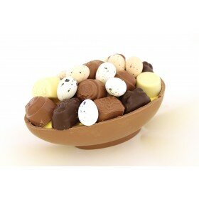 chocolade ei met bonbons