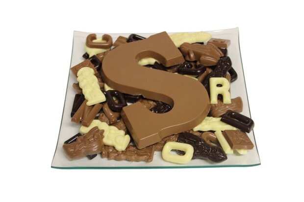 Sint chocolade schaal met chocoladeletter